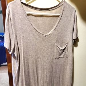 Basic V-neck